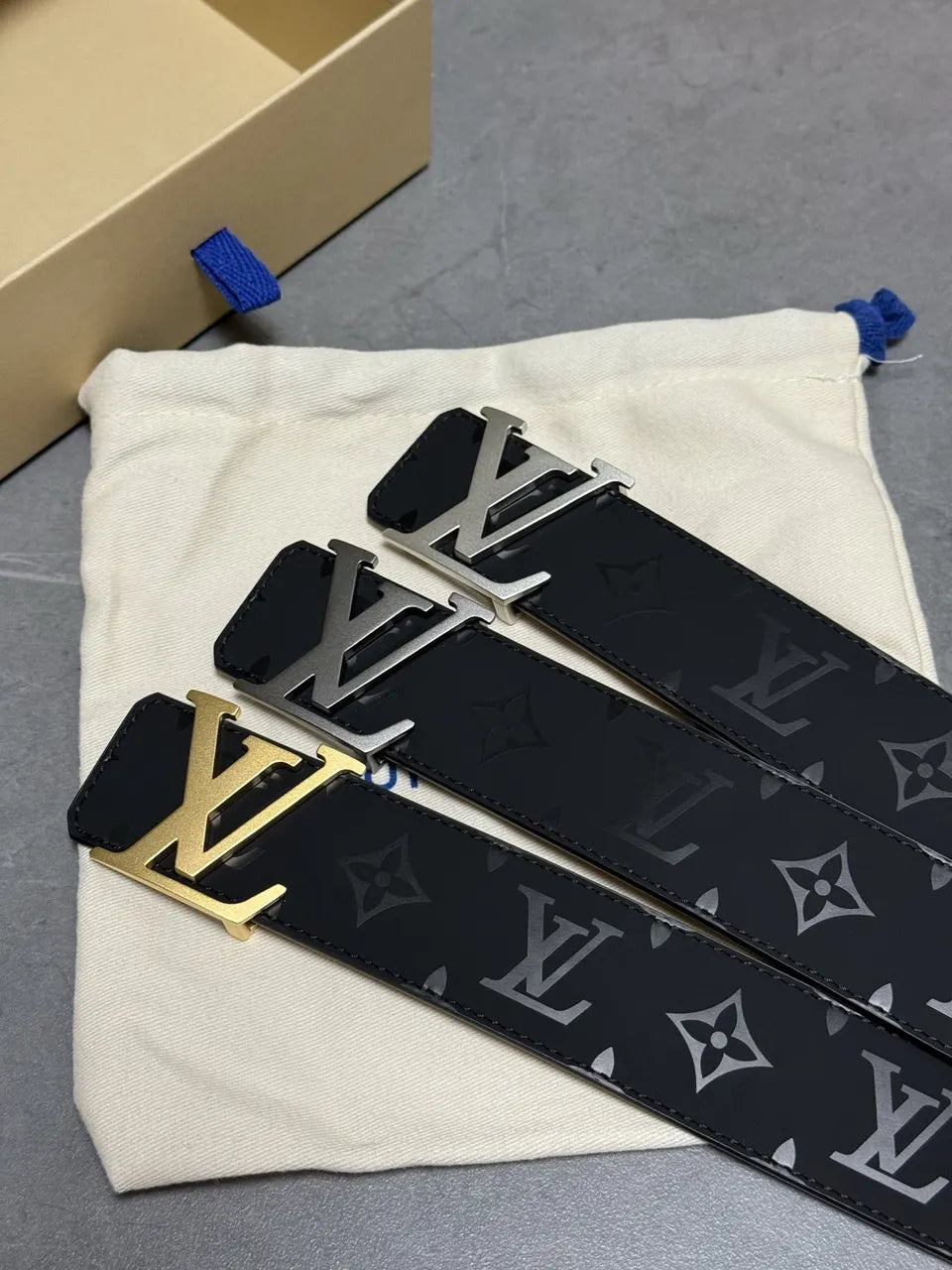 matte Louis Vuitton Shadow Monogram Belt - Hình 8