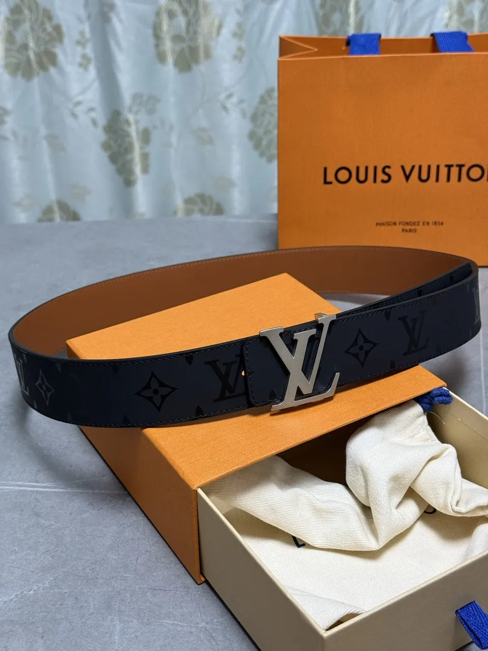 Louis Vuitton Shadow Belt Silver - Hình 5