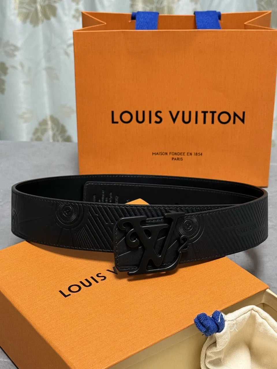 matte Louis Vuitton Black Embossed Belt - Hình 6