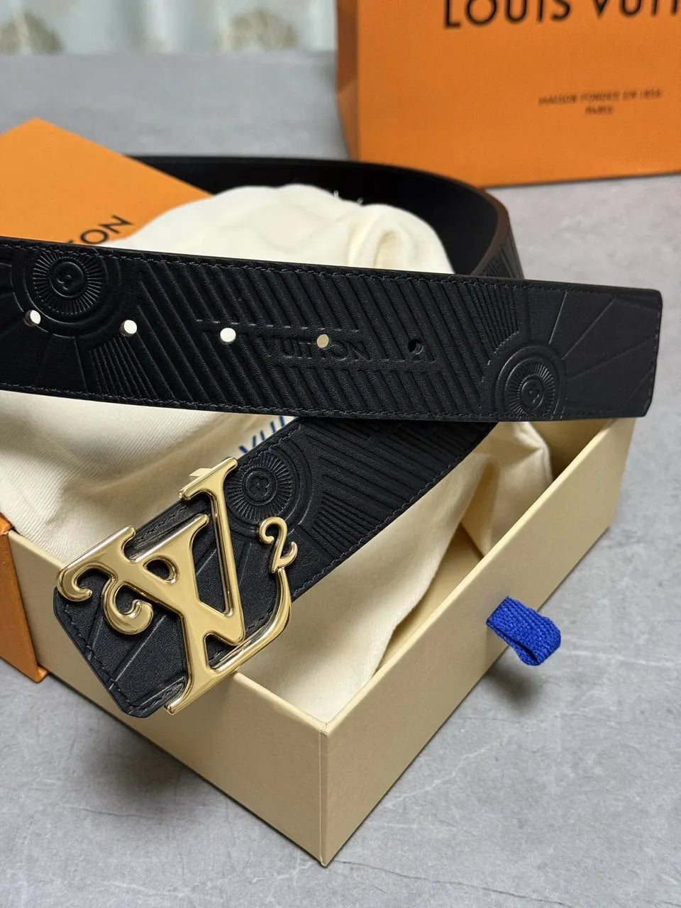 Louis Vuitton Black Embossed Leather Belt gold buckle - Hình 7