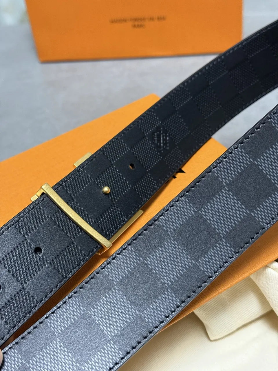 Louis Vuitton Damier Infini Belt Gold - Hình 7
