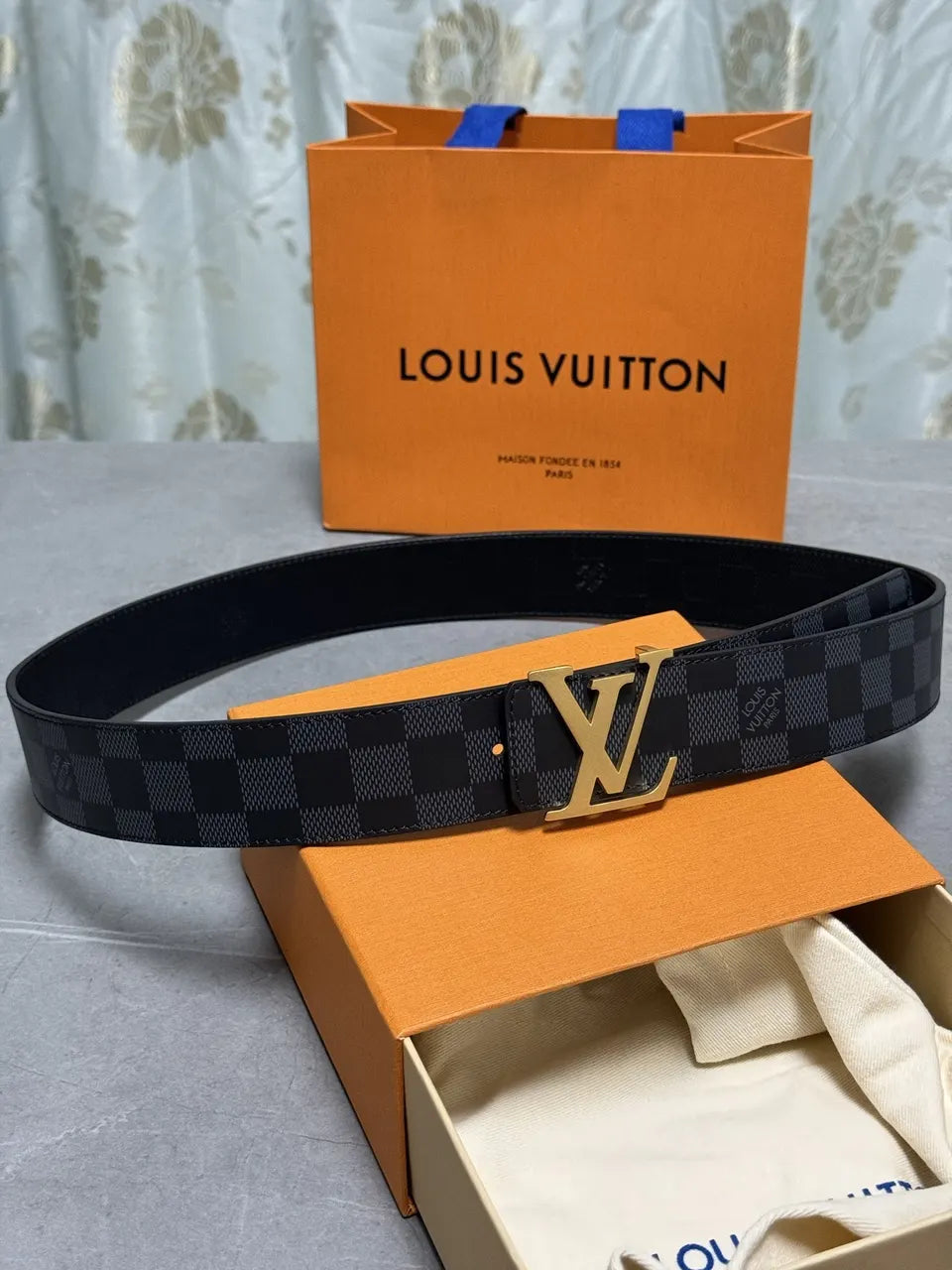 Louis Vuitton Damier Infini Belt Gold - Hình 8