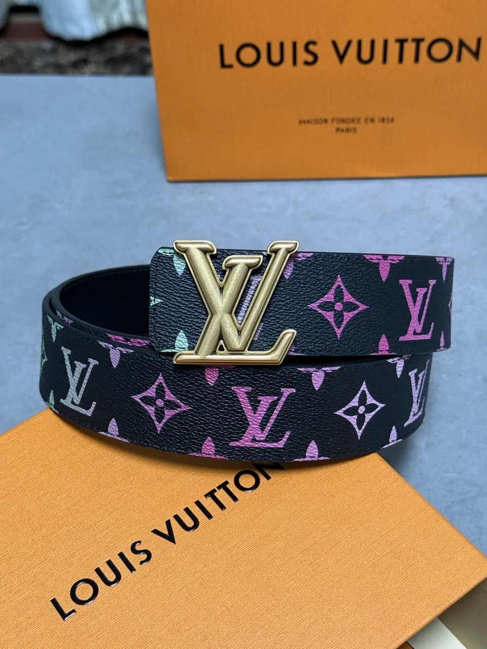 gold LV Multicolor Monogram Belt - Hình 4