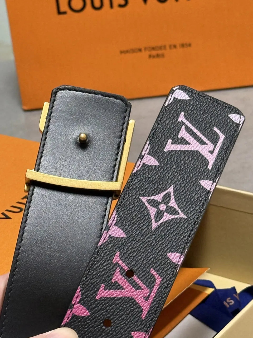 gold LV Multicolor Monogram Belt - Hình 9