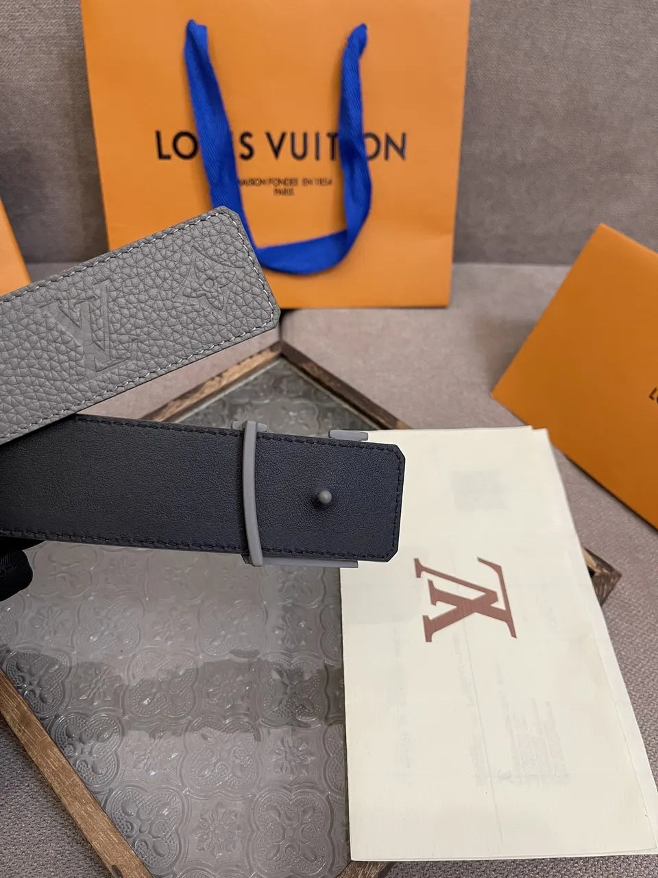 monogram Louis Vuitton Gray Leather Belt - Hình 5