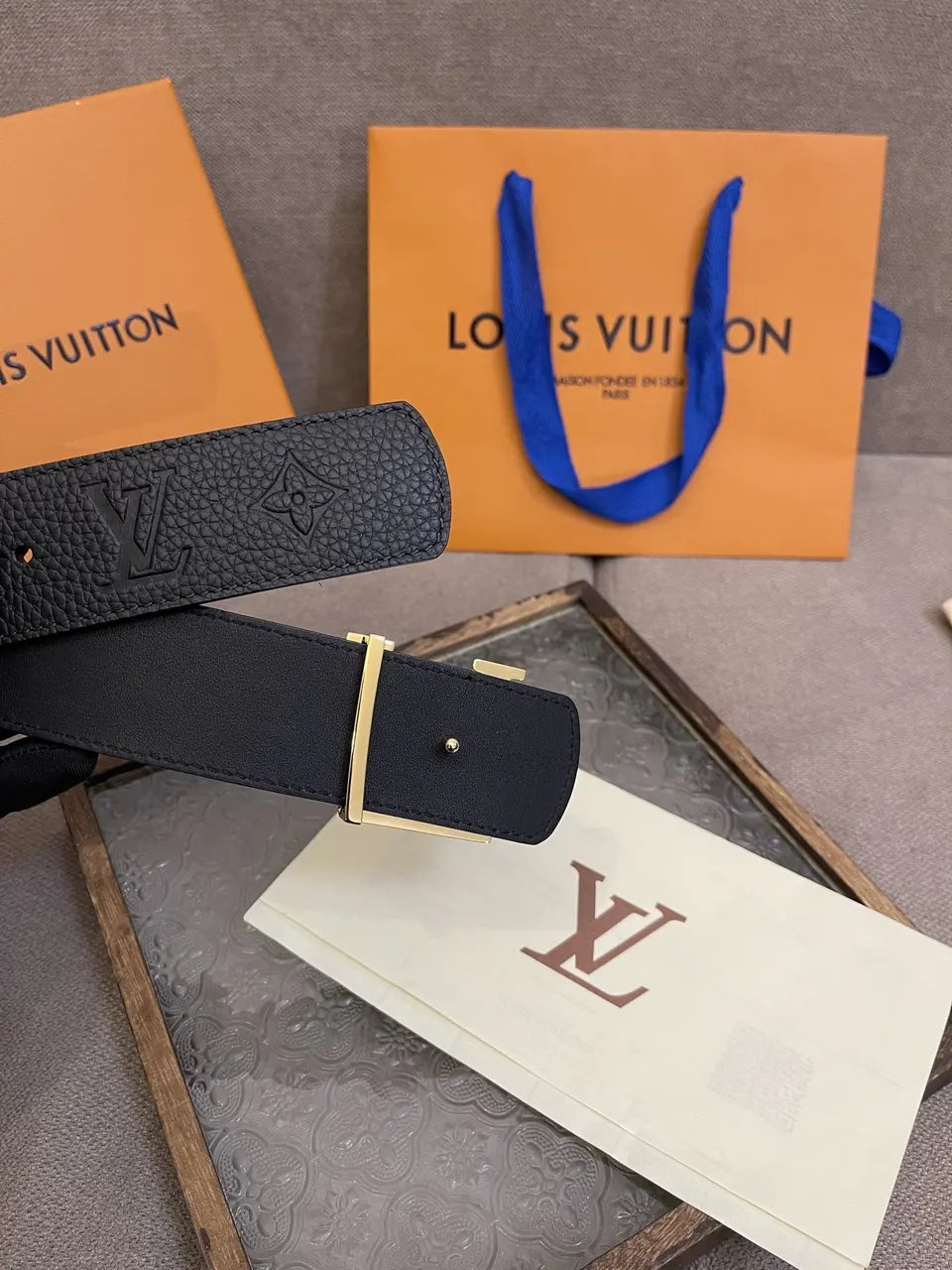 gold buckle Louis Vuitton Black Embossed Leather Belt - Hình 5
