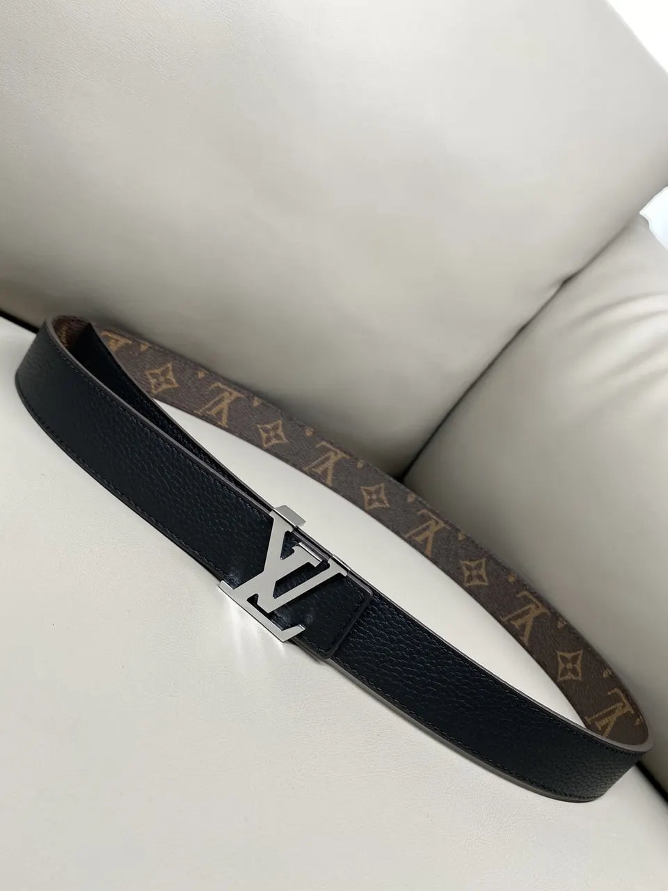monogram Louis Vuitton Eclipse Belt Silver - Hình 6