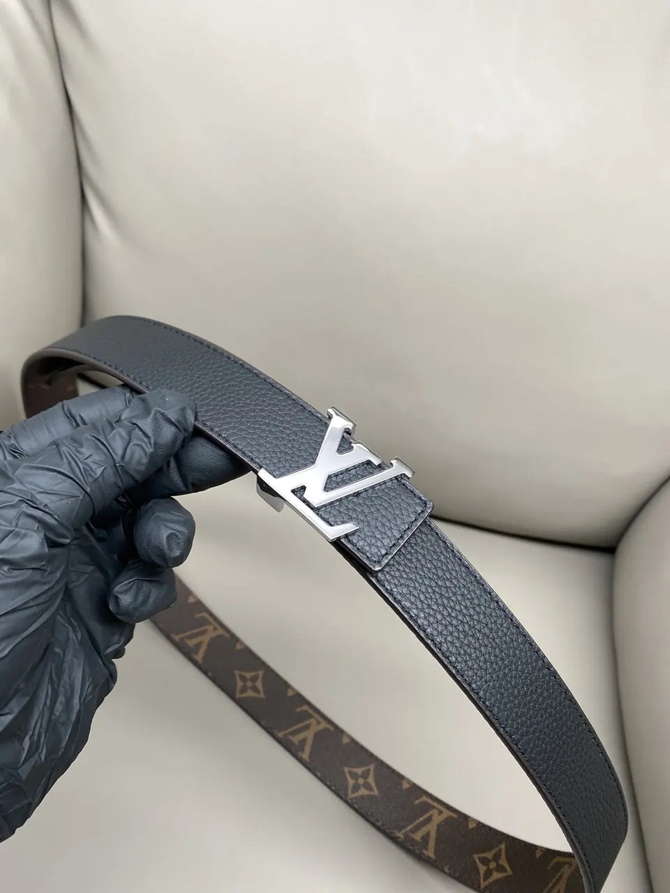 monogram Louis Vuitton Eclipse Belt Silver - Hình 7