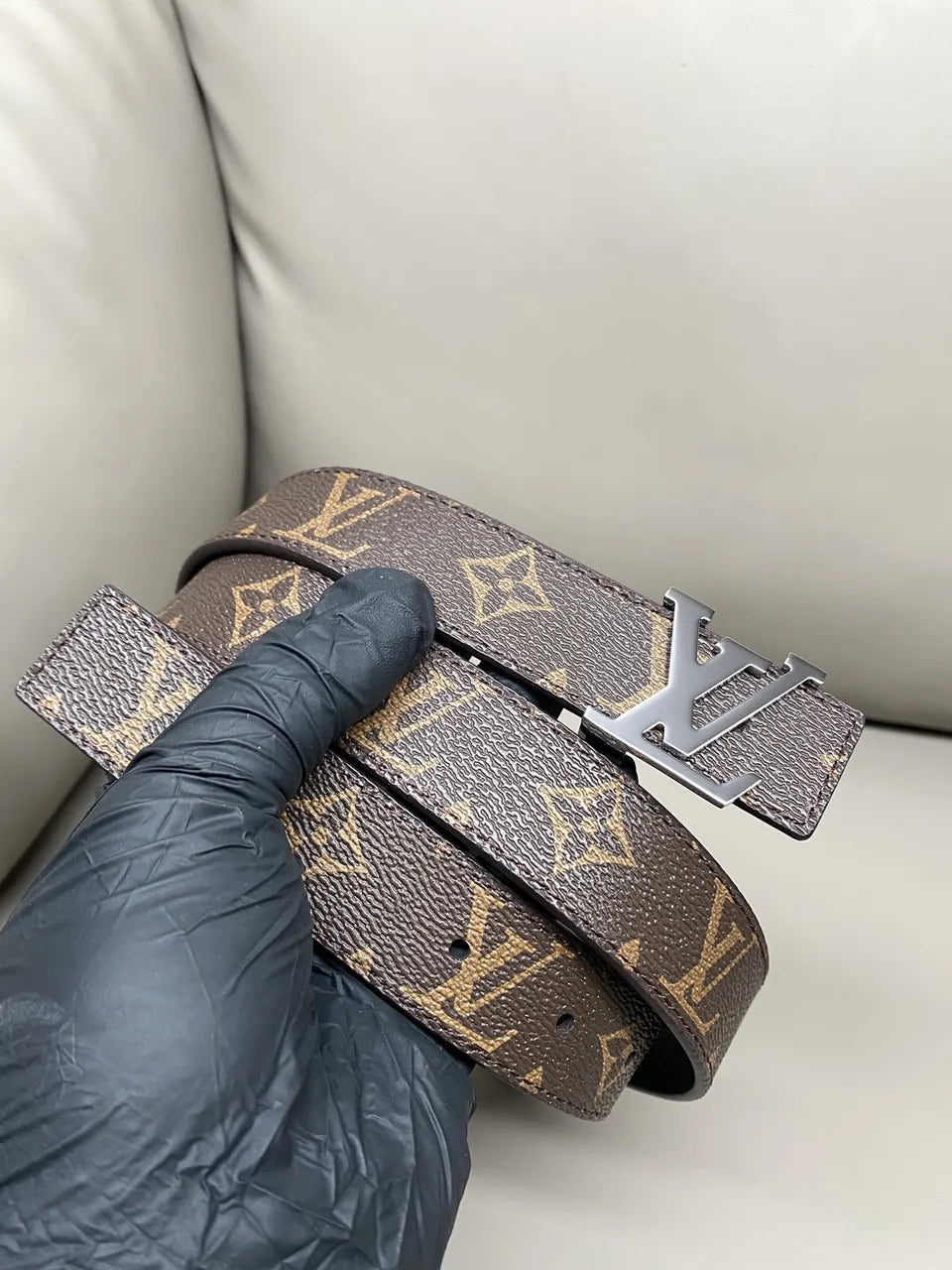 monogram Louis Vuitton Eclipse Belt Silver - Hình 9