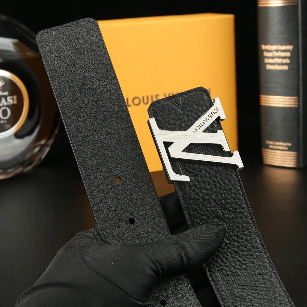 LV Embossed Black Leather Belt louis - Hình 3