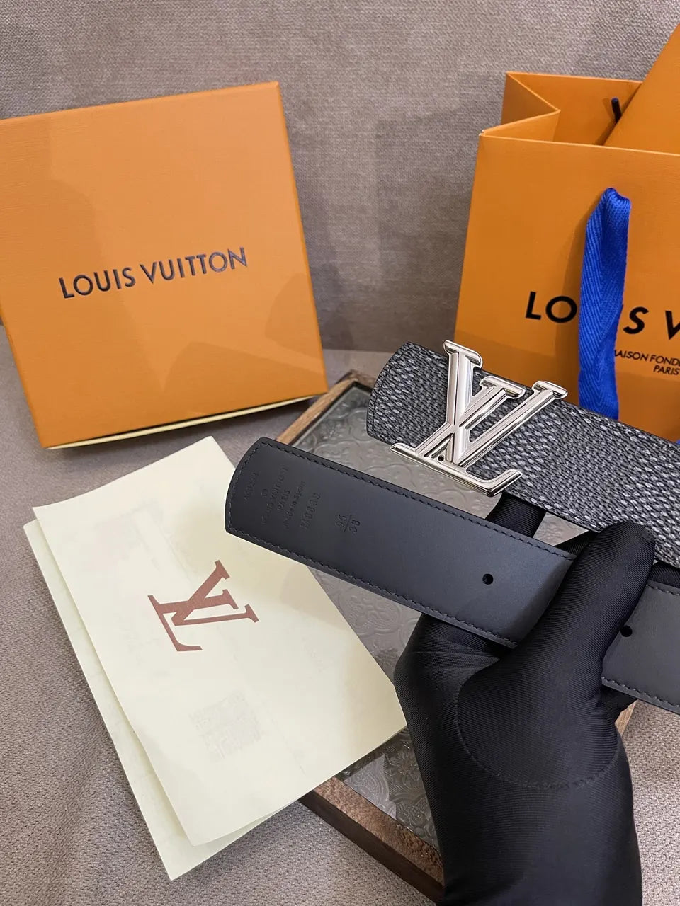 Louis Vuitton Graphite Leather Belt - Hình 4