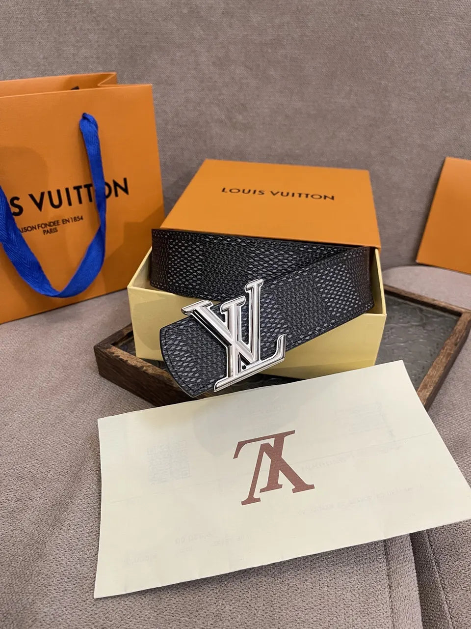 Louis Vuitton Graphite Leather Belt - Hình 5