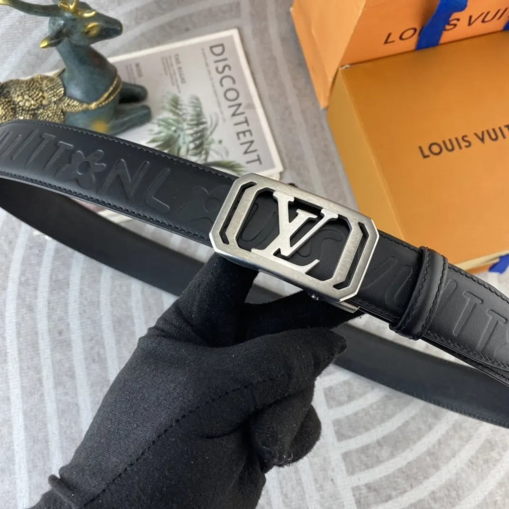 black leather Louis Vuitton Embossed Belt