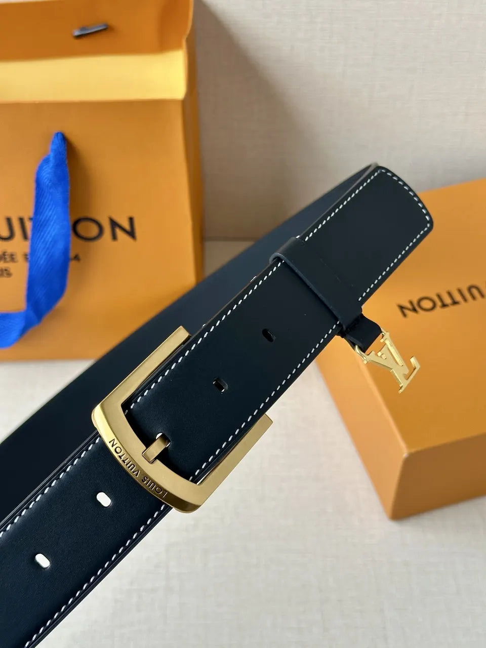 gold Louis Vuitton Navy Leather Belt - Hình 2