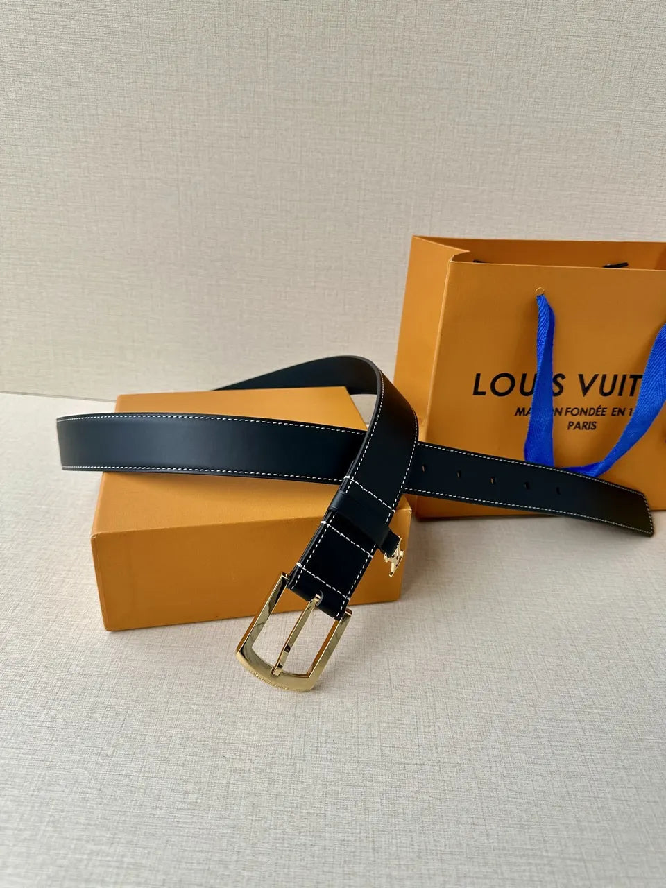 Louis Vuitton Gold Buckle Belt black - Hình 3