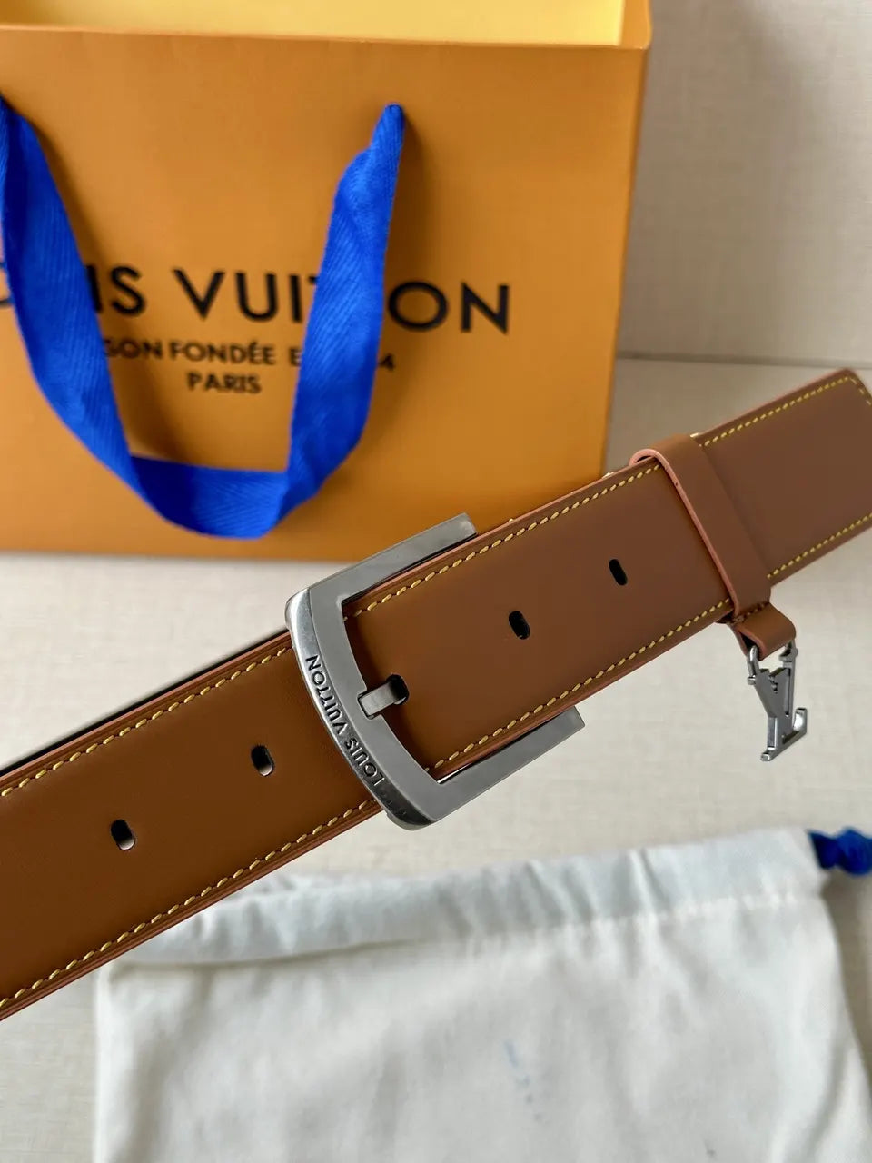 silver Louis Vuitton Tan Leather Belt - Hình 2