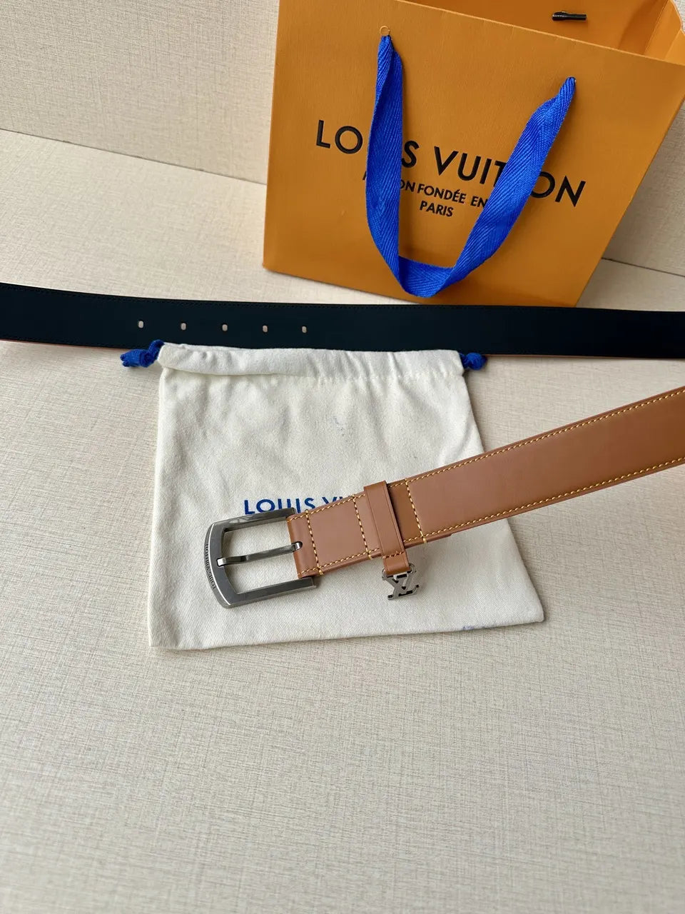 silver Louis Vuitton Tan Leather Belt - Hình 5