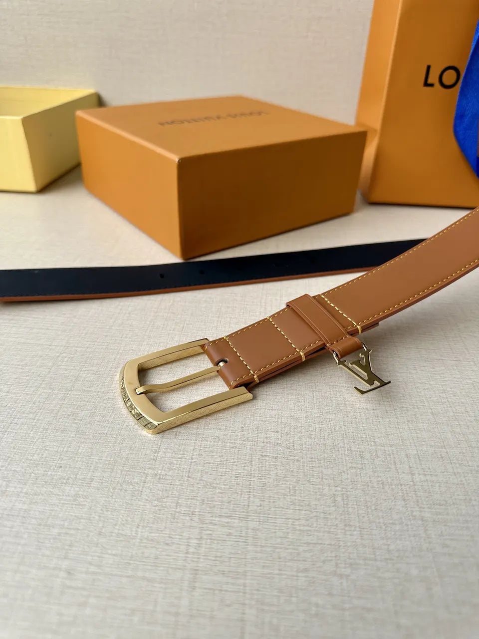 gold Louis Vuitton Caramel Leather Belt - Hình 3