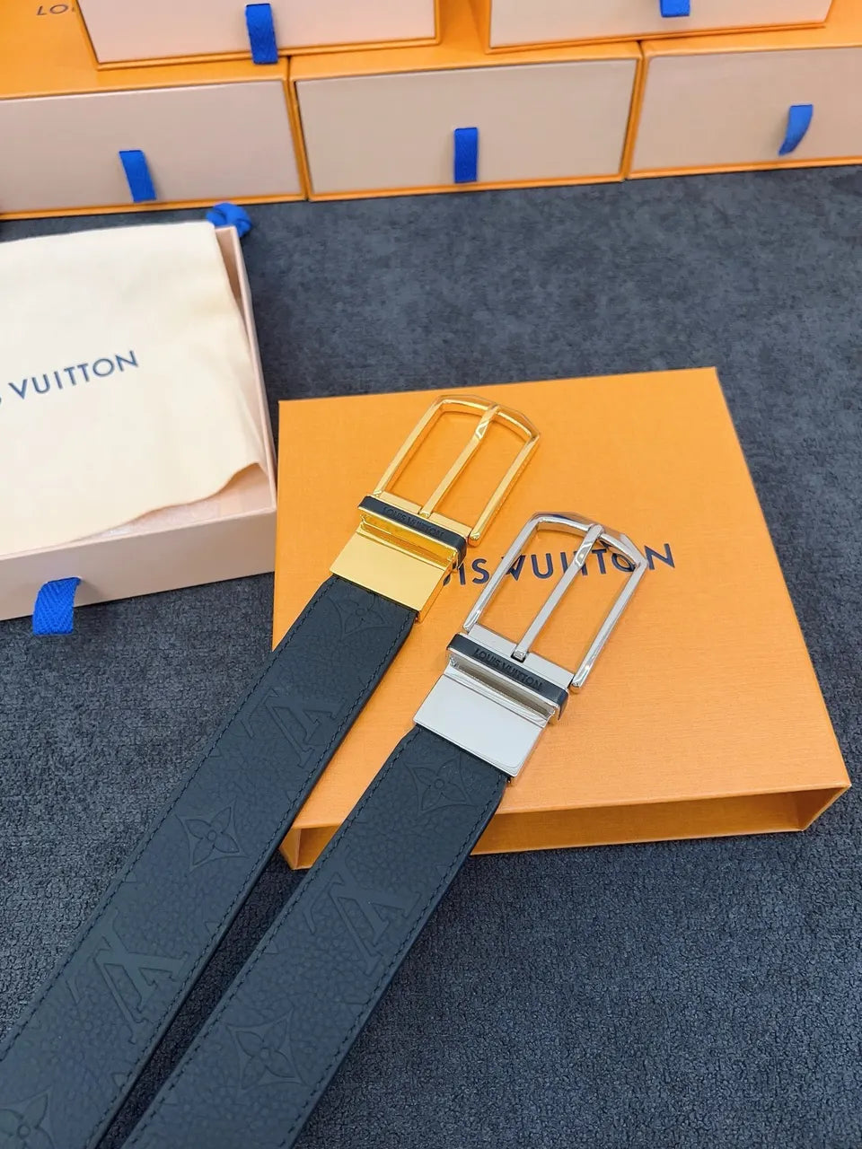 silver Louis Vuitton Embossed Black Leather Belt - Hình 9