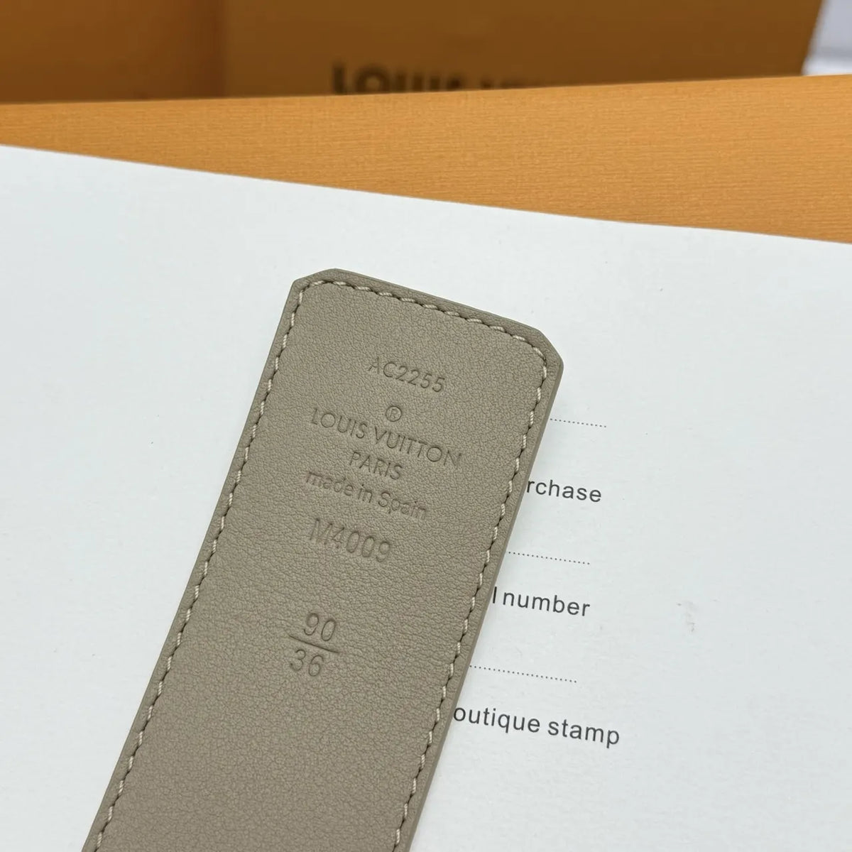 white Louis Vuitton Gradient Monogram Belt - Hình 6