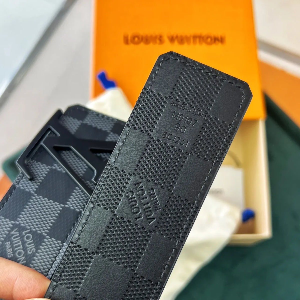 black Louis Vuitton Damier Graphite Belt - Hình 7