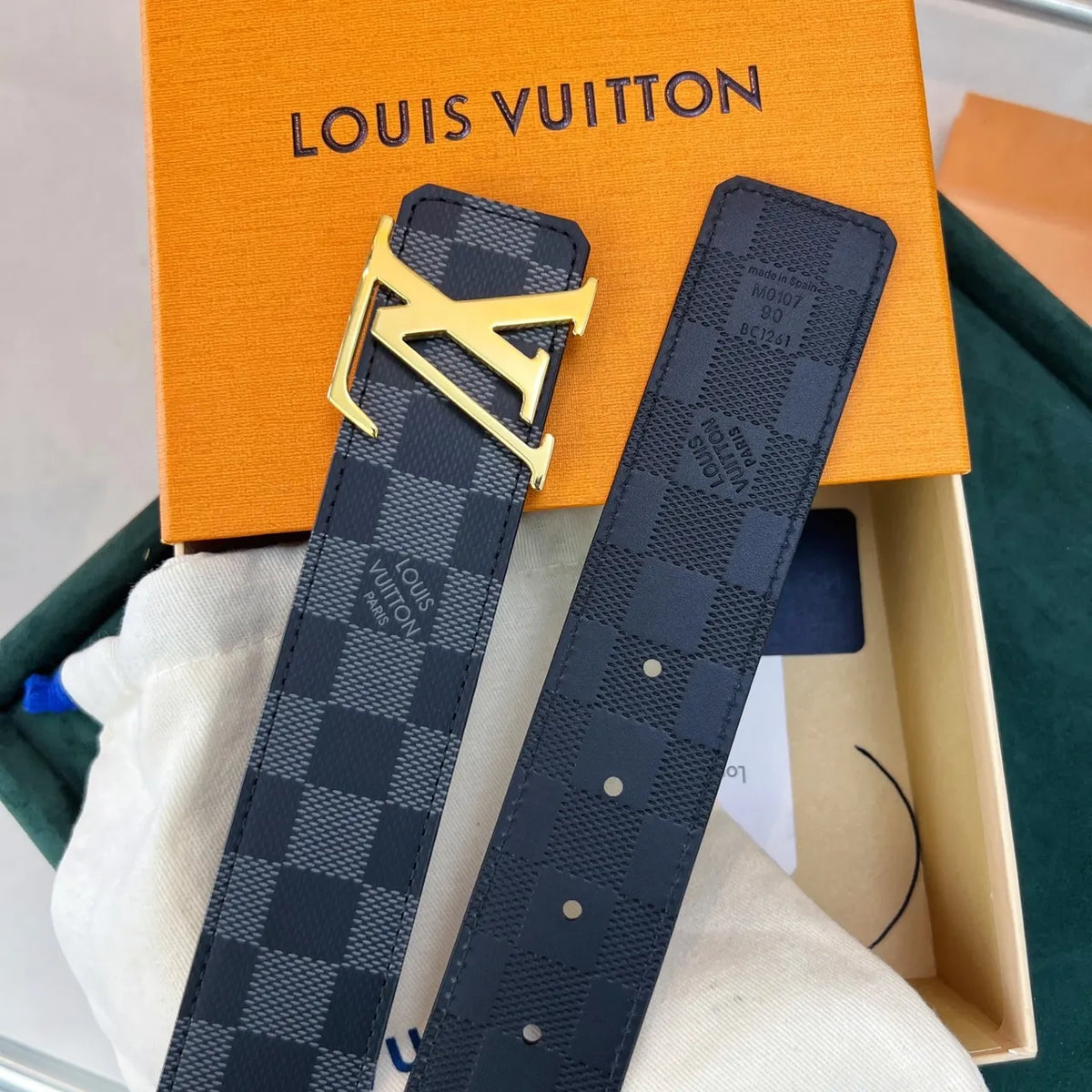 gold Louis Vuitton Damier Graphite Belt - Hình 4