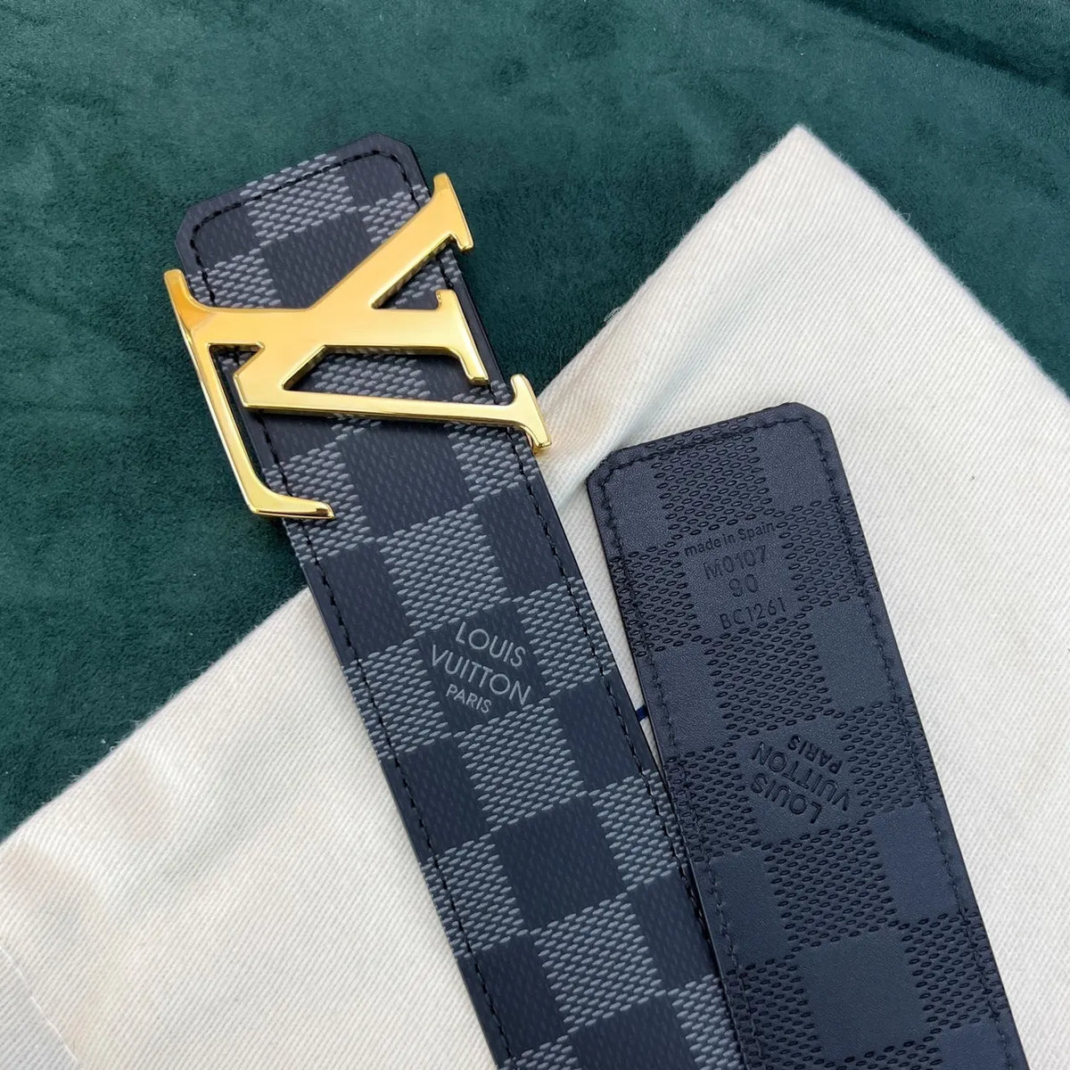 gold Louis Vuitton Damier Graphite Belt - Hình 5