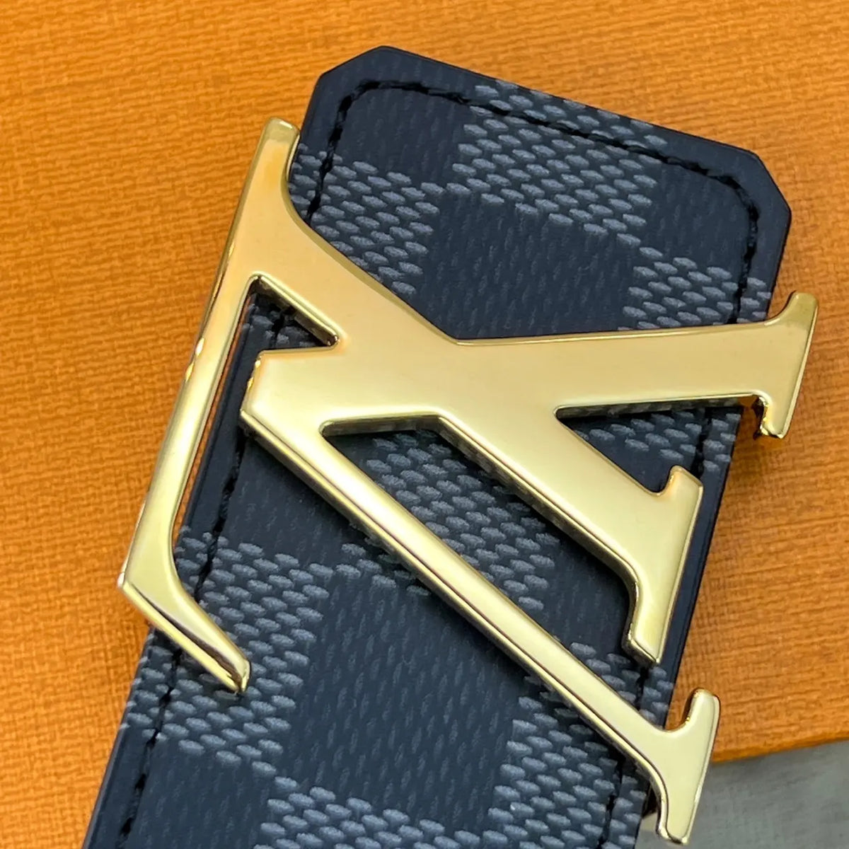gold Louis Vuitton Damier Graphite Belt - Hình 6