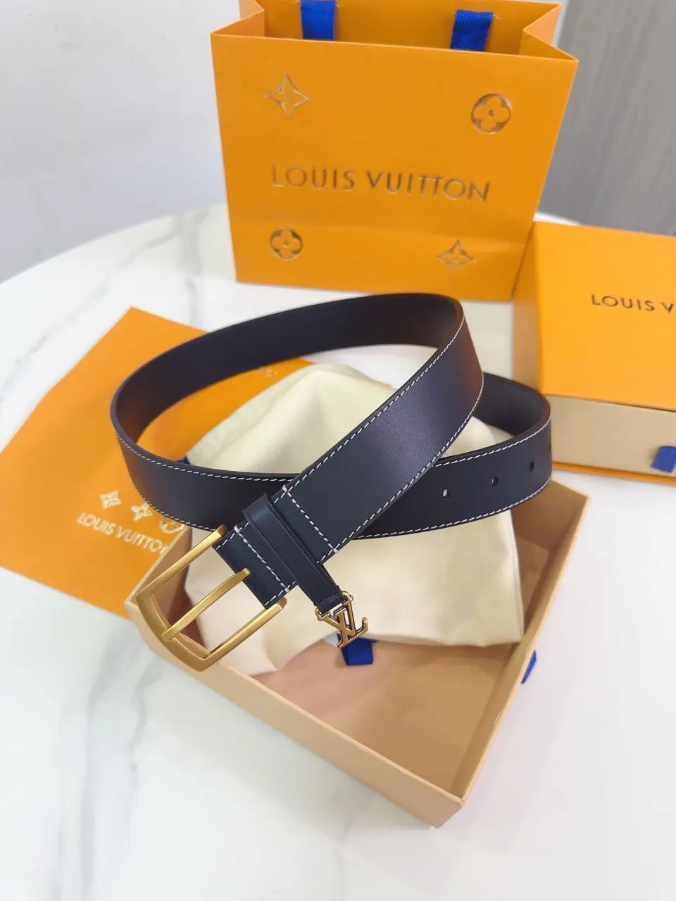 Louis Vuitton Black Leather Belt Gold - Hình 2