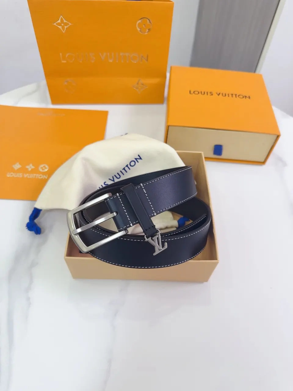 silver Louis Vuitton Navy Leather Belt