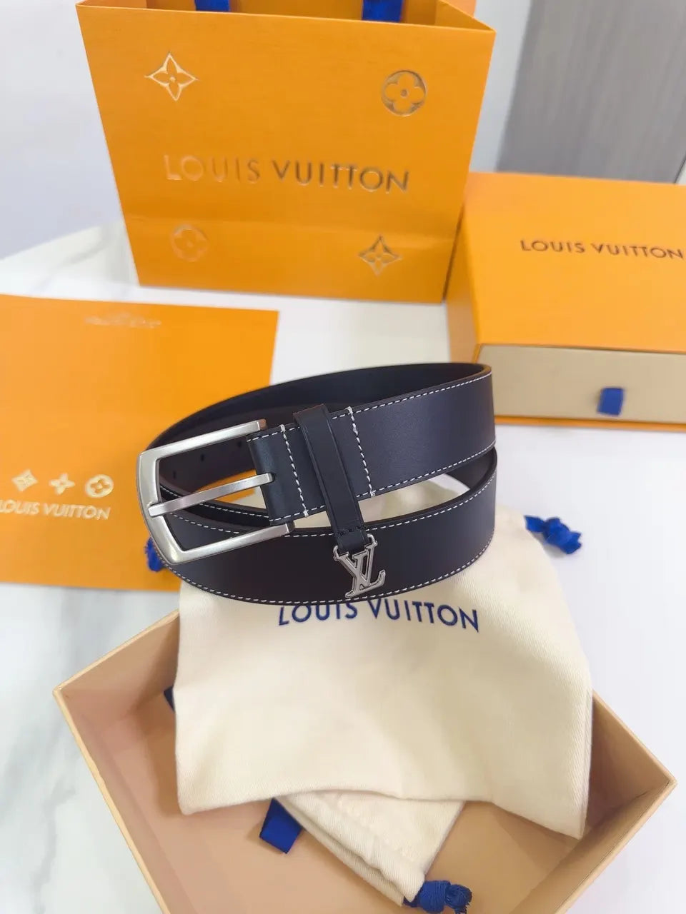 silver Louis Vuitton Navy Leather Belt - Hình 3