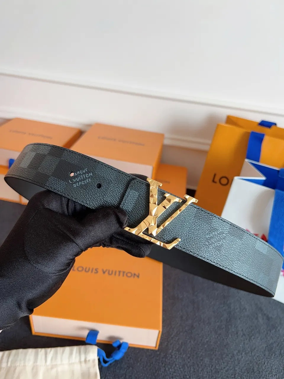 silver LV Damier Graphite Belt - Hình 9