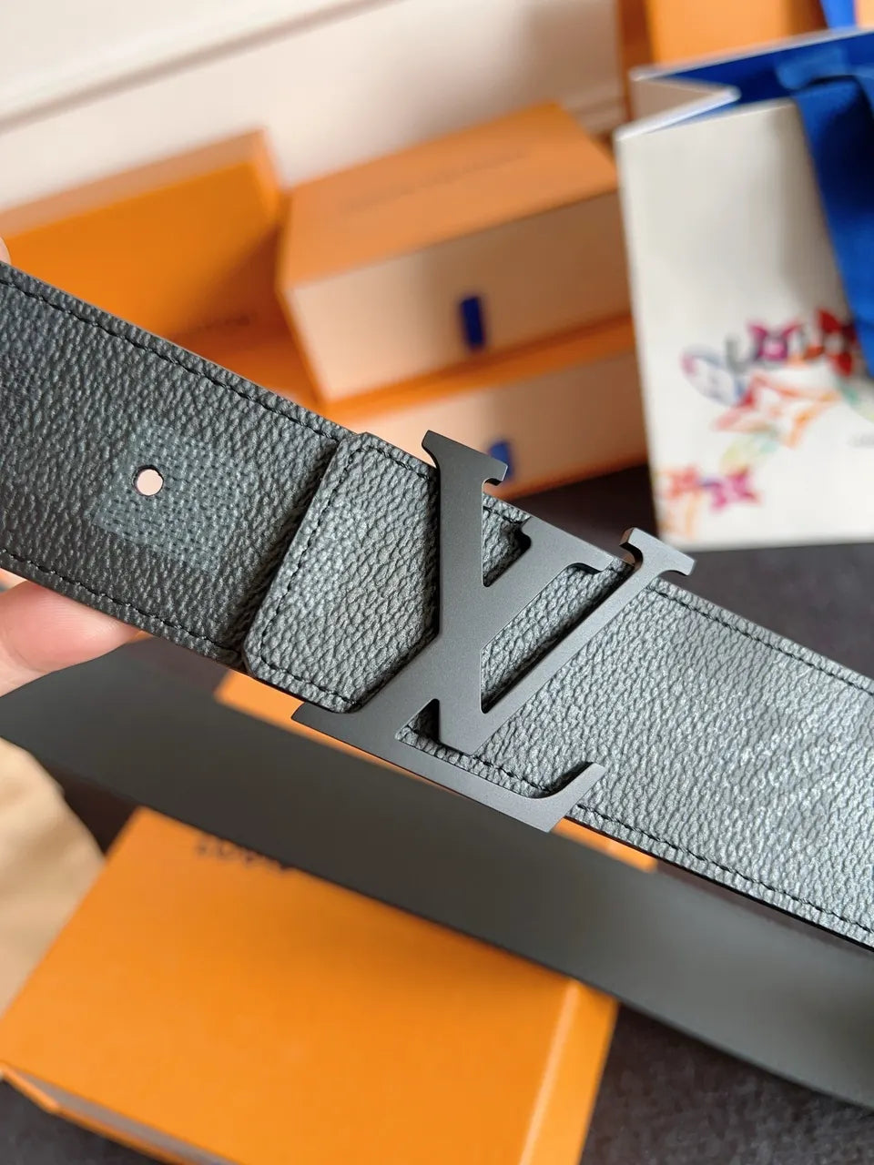 Louis Vuitton Matte Black Belt - Hình 3