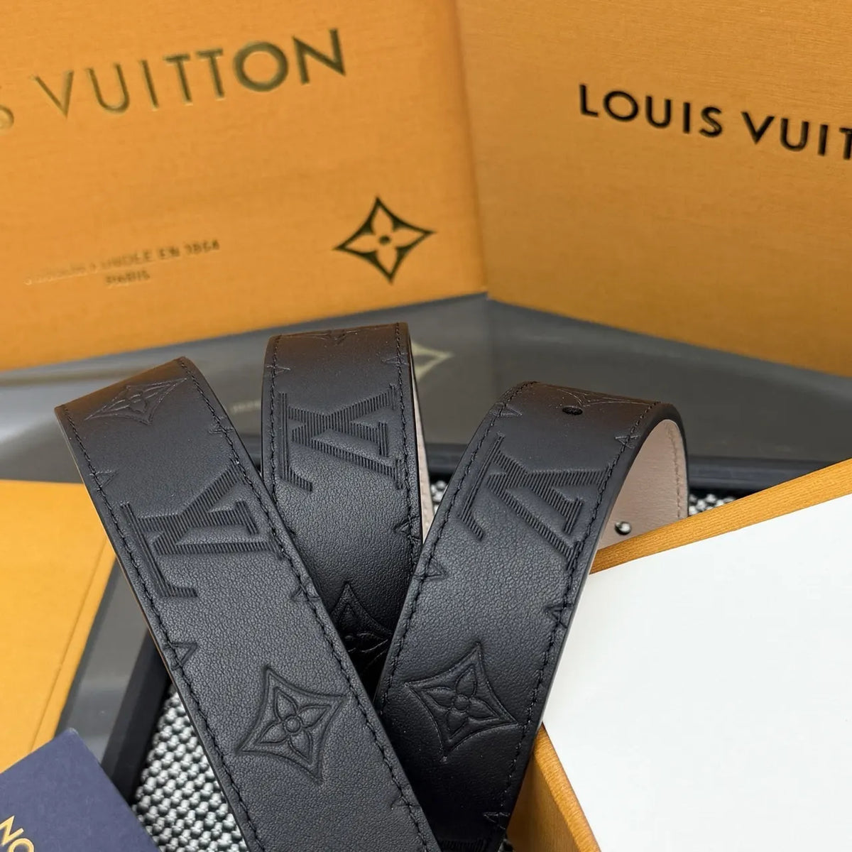 black Louis Vuitton Embossed Leather Belt - Hình 6