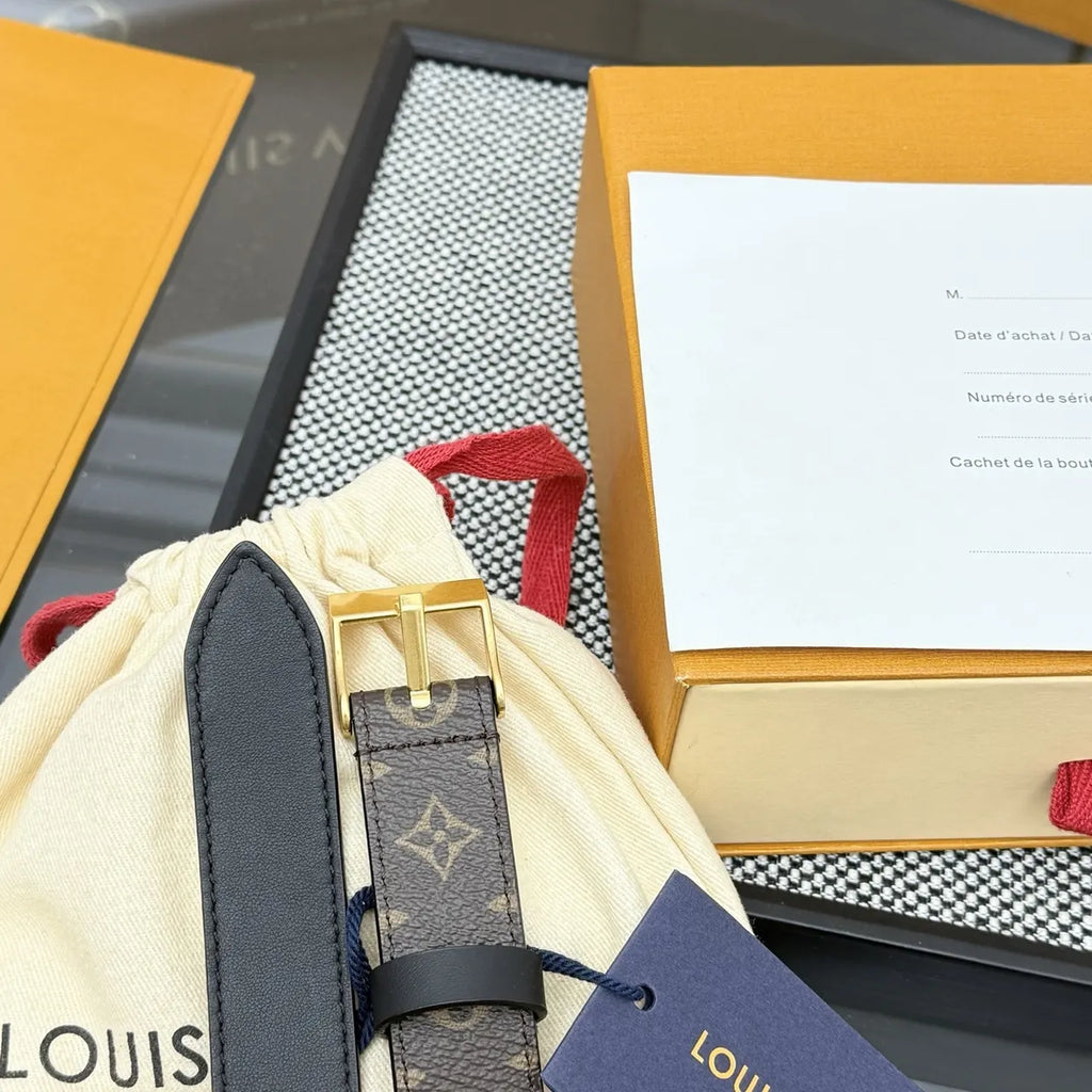 reversible Louis Vuitton Monogram Belt - Hình 2