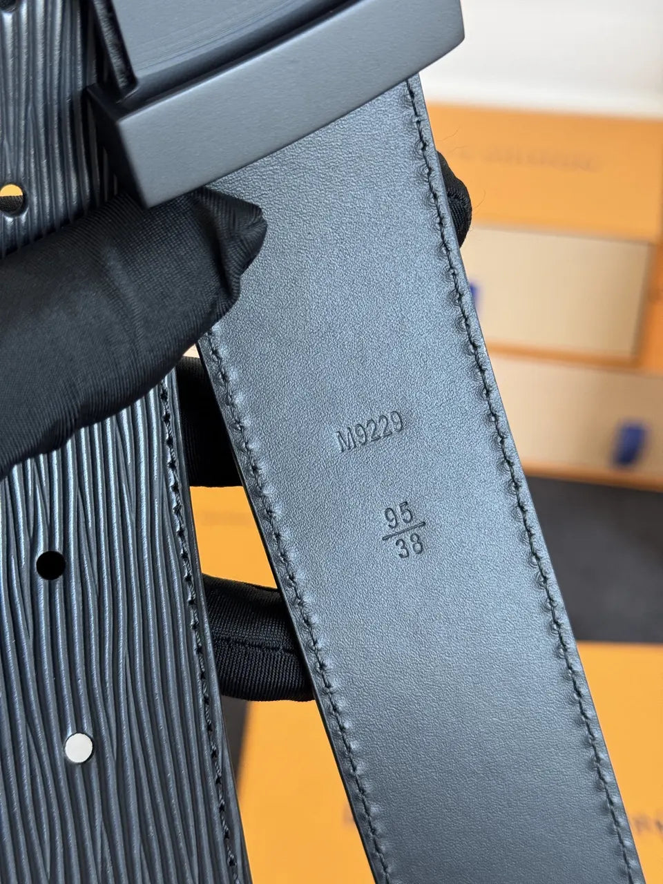 Louis Vuitton Black Epi Leather Belt - Hình 3