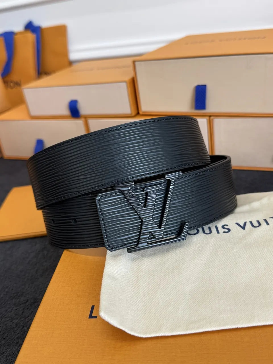 Louis Vuitton Black Epi Leather Belt - Hình 9