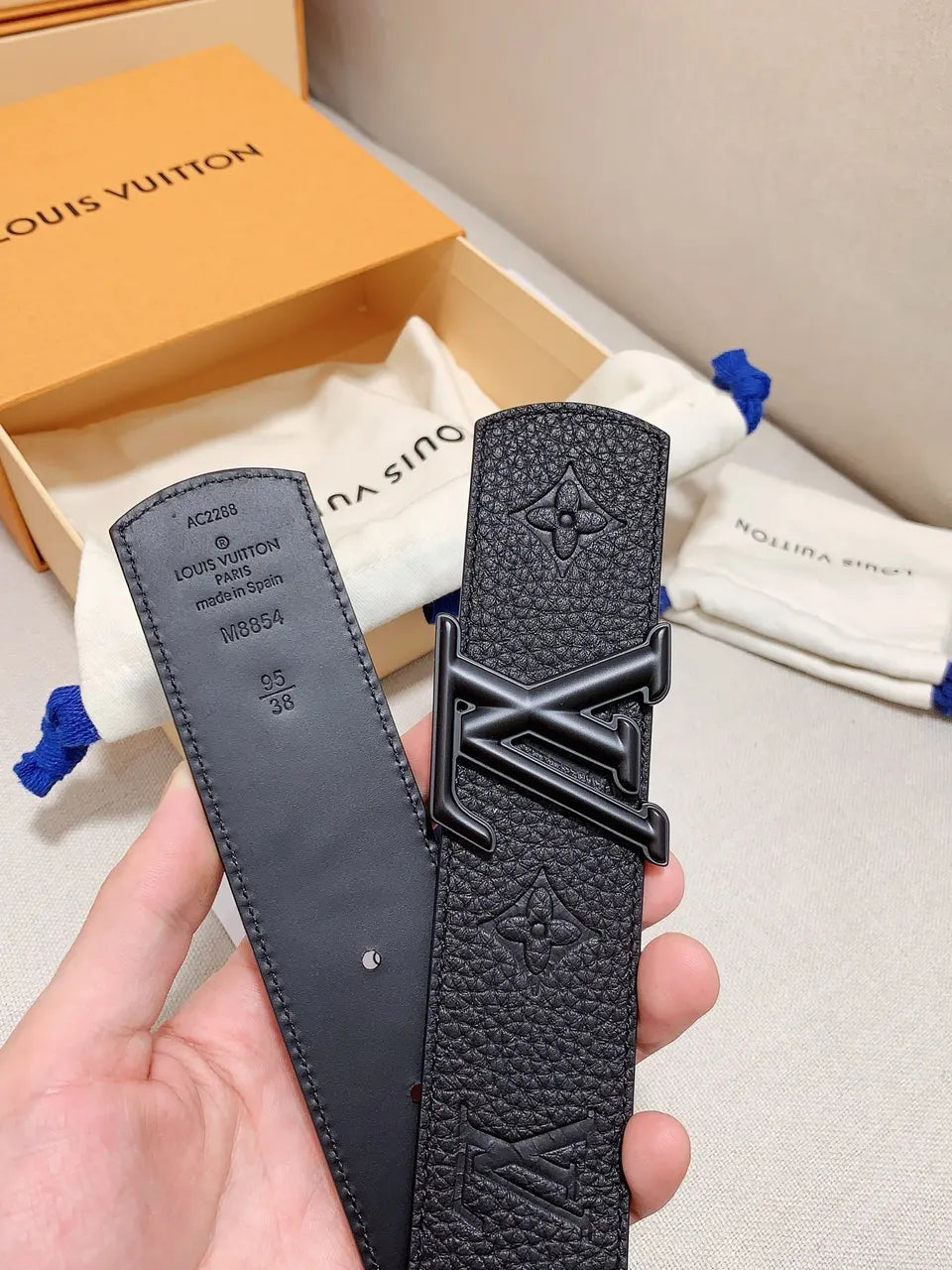 Louis Vuitton Black Taurillon Leather Belt - Hình 2