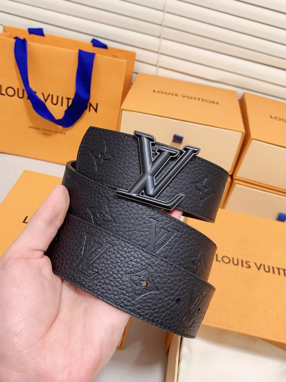 Louis Vuitton Black Taurillon Leather Belt - Hình 3