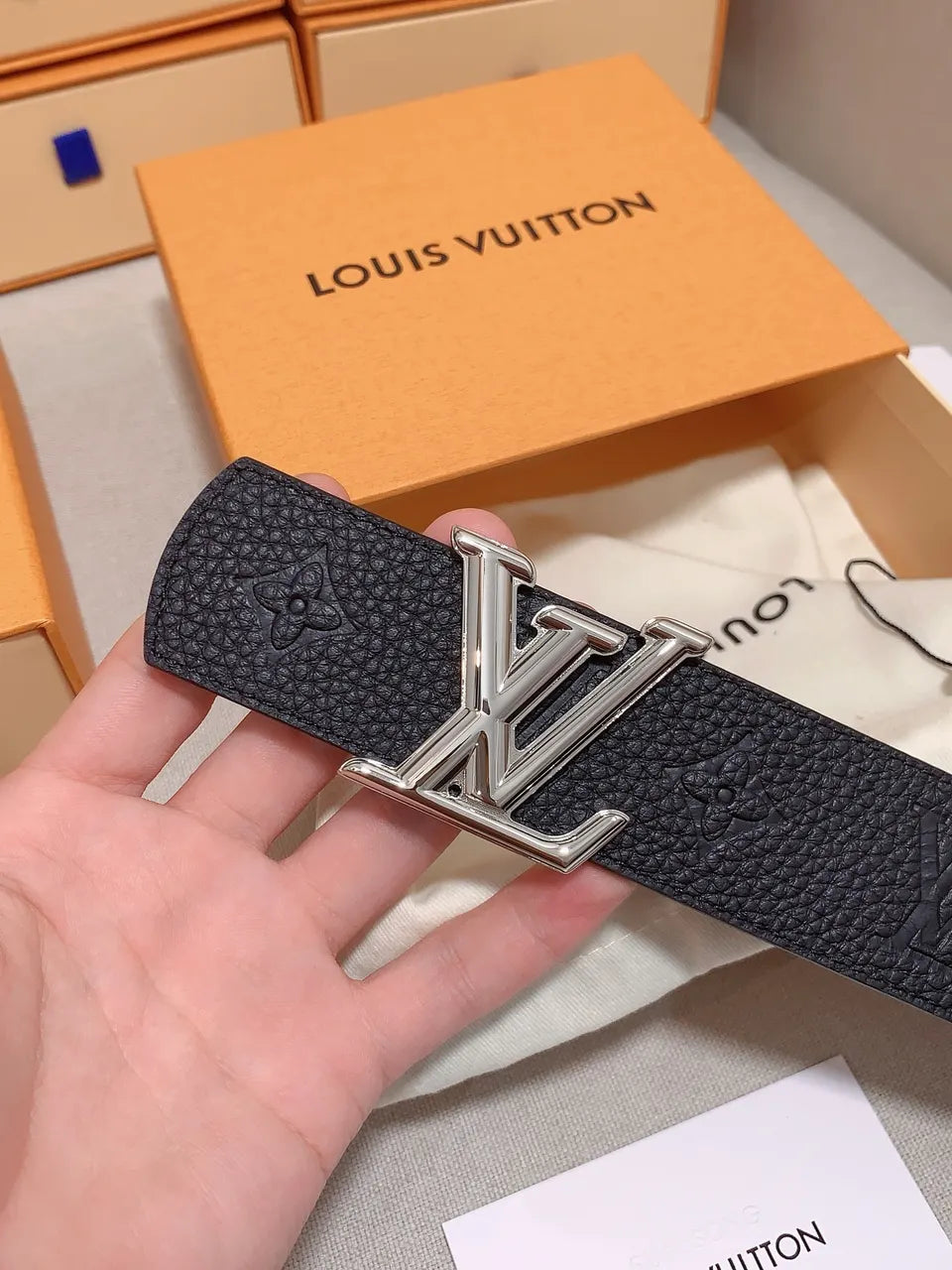Louis Vuitton Embossed Belt black - Hình 2
