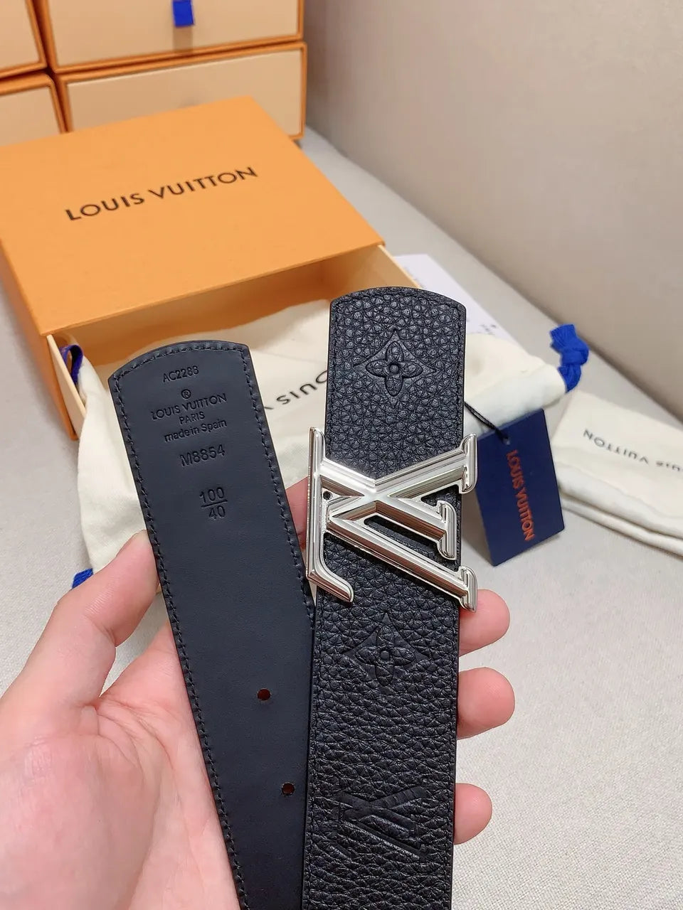 Louis Vuitton Embossed Belt black - Hình 3