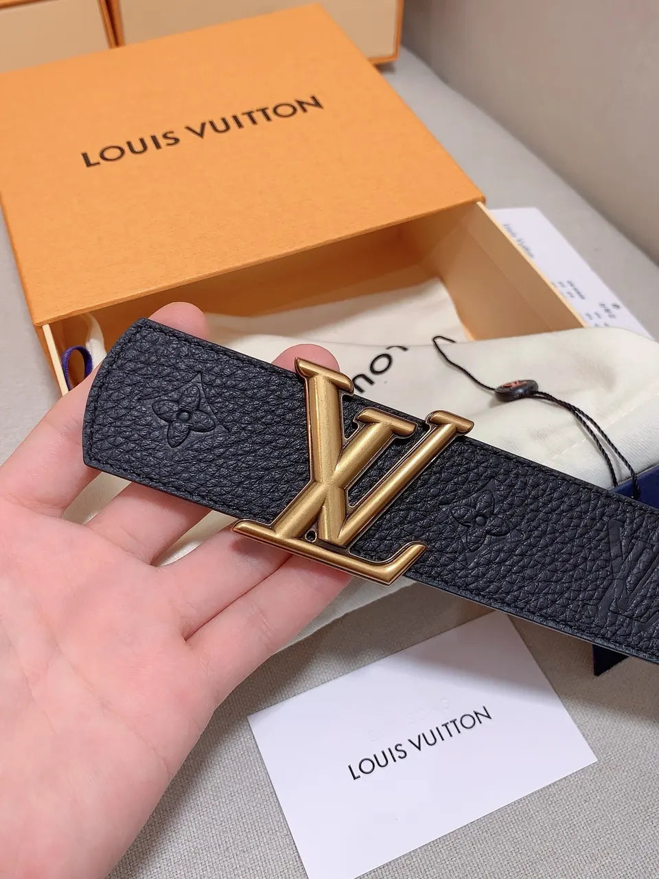 leather Louis Vuitton Black Embossed Belt - Hình 2