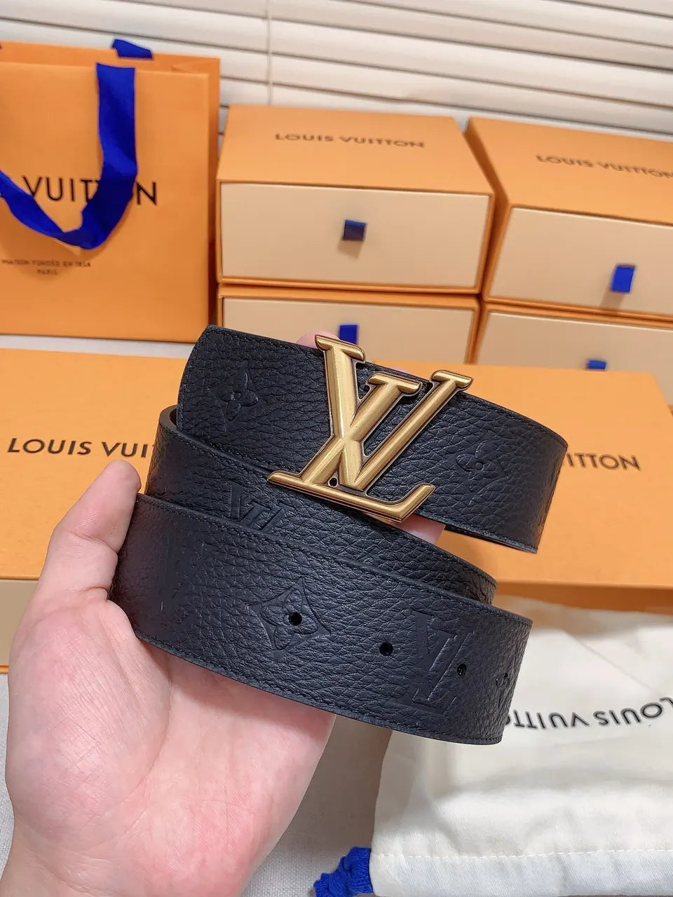 leather Louis Vuitton Black Embossed Belt - Hình 5