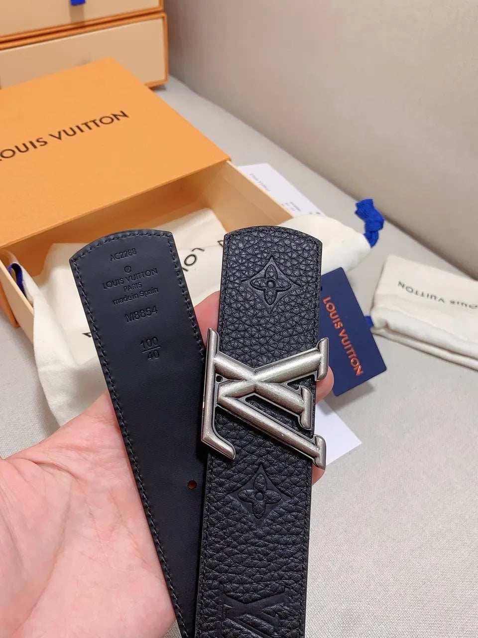Louis Vuitton Black Pebble Leather Belt - Hình 4