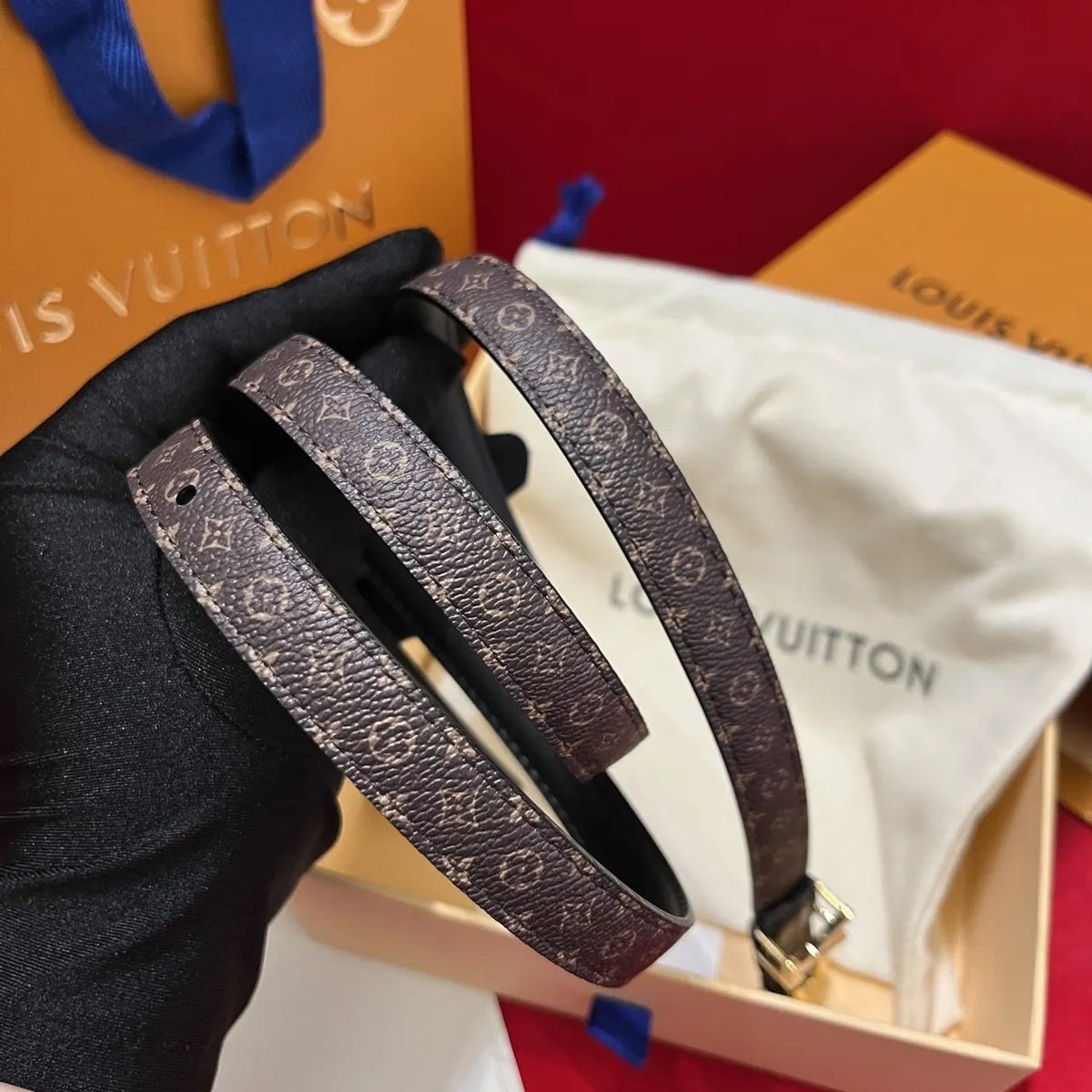 LV Monogram Skinny Belt Gold - Hình 4