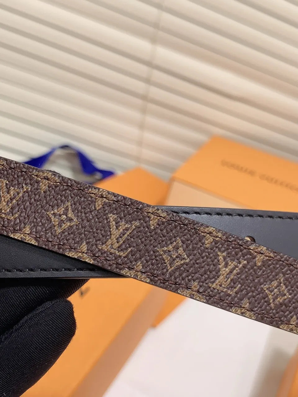 thin Louis Vuitton Monogram Flower Belt - Hình 6