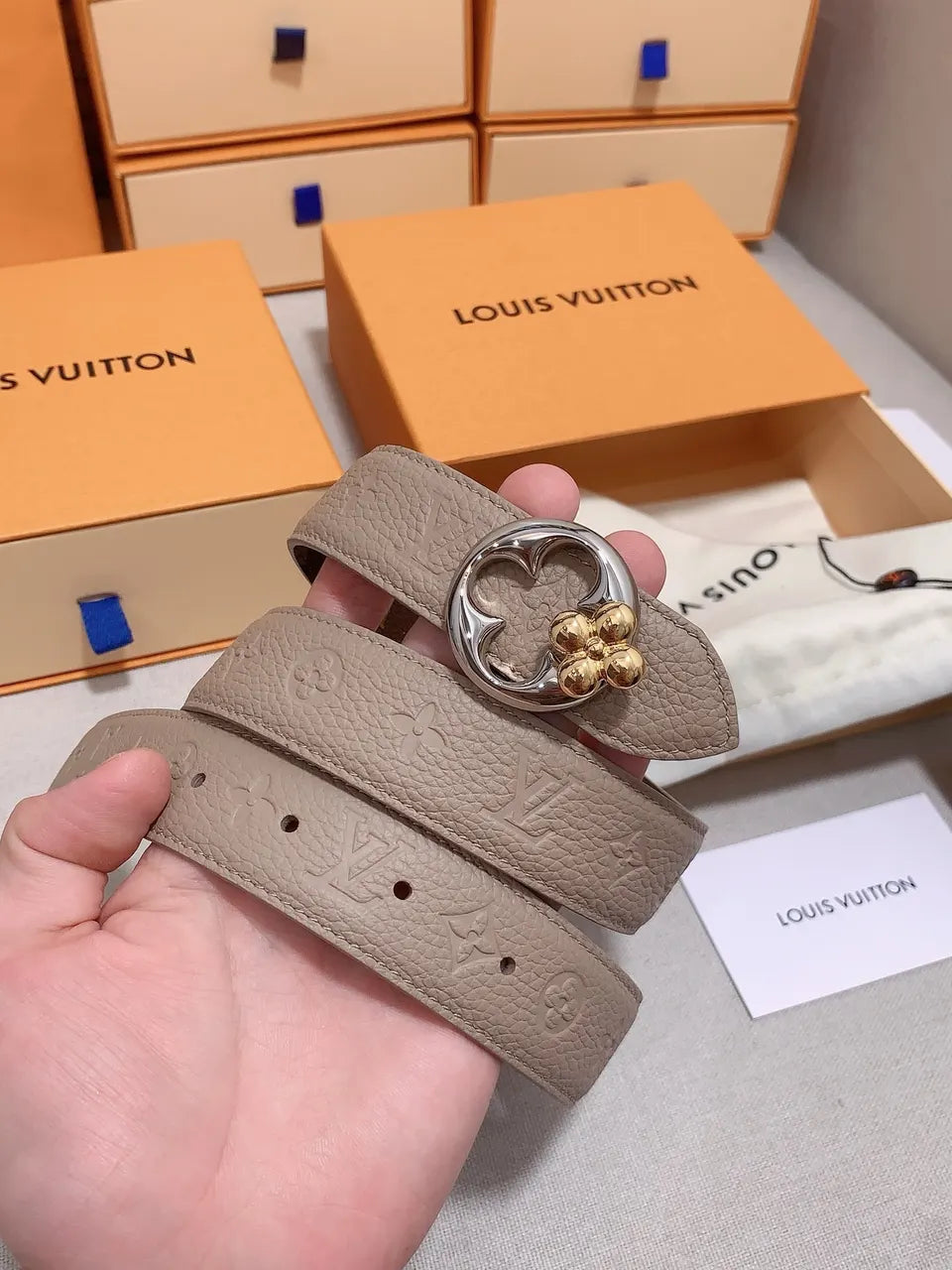 Louis Vuitton Taupe Flower Belt - Hình 4