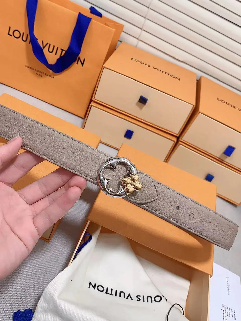 Louis Vuitton Taupe Flower Belt - Hình 6