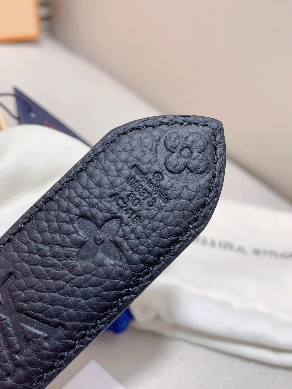 LV Black Leather Clover Belt - Hình 5