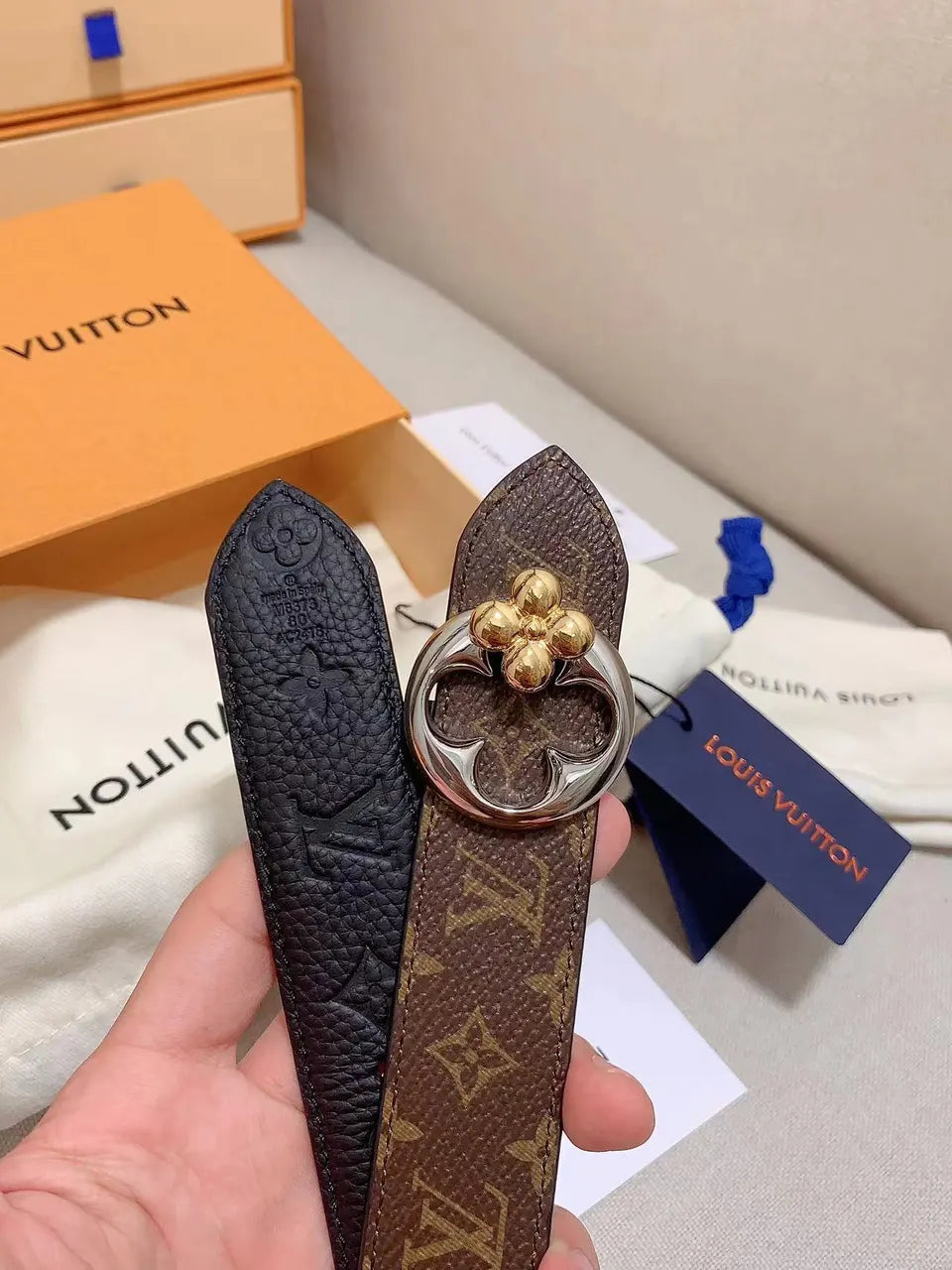 LV Black Leather Clover Belt - Hình 8
